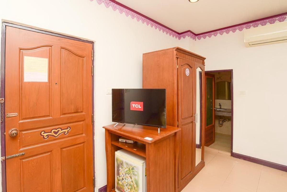 Ban Ao Thong Hotel Trang Bagian luar foto