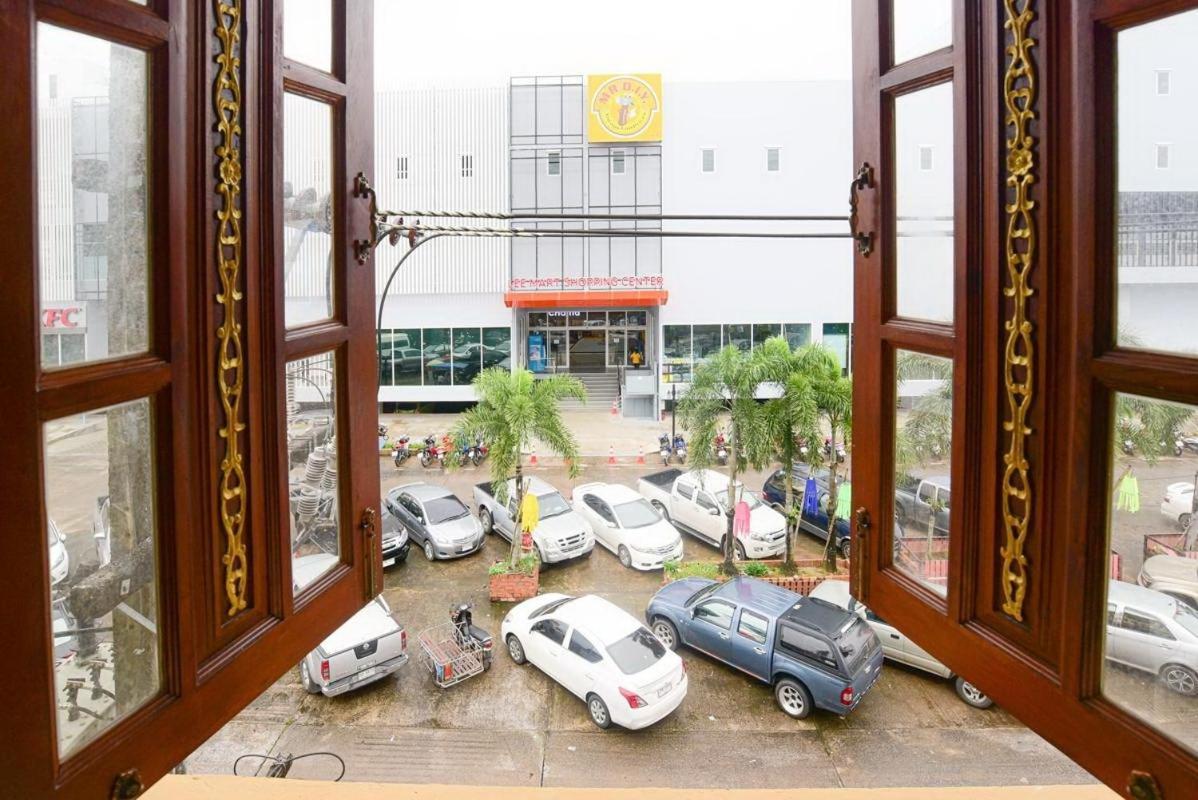 Ban Ao Thong Hotel Trang Bagian luar foto