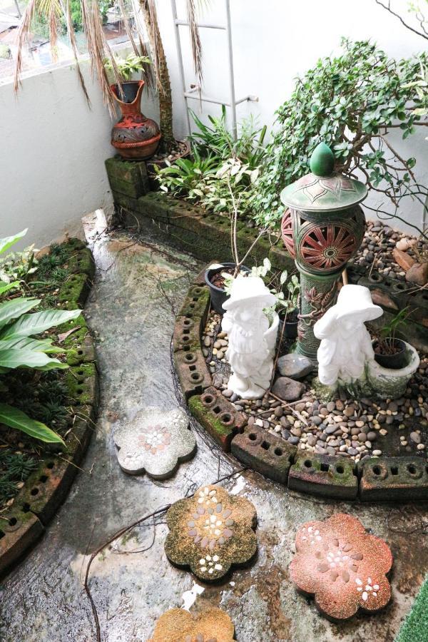 Ban Ao Thong Hotel Trang Bagian luar foto