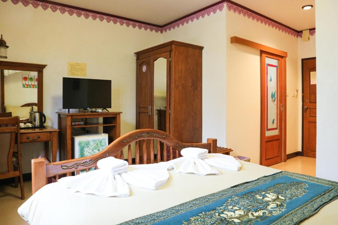 Ban Ao Thong Hotel Trang Bagian luar foto