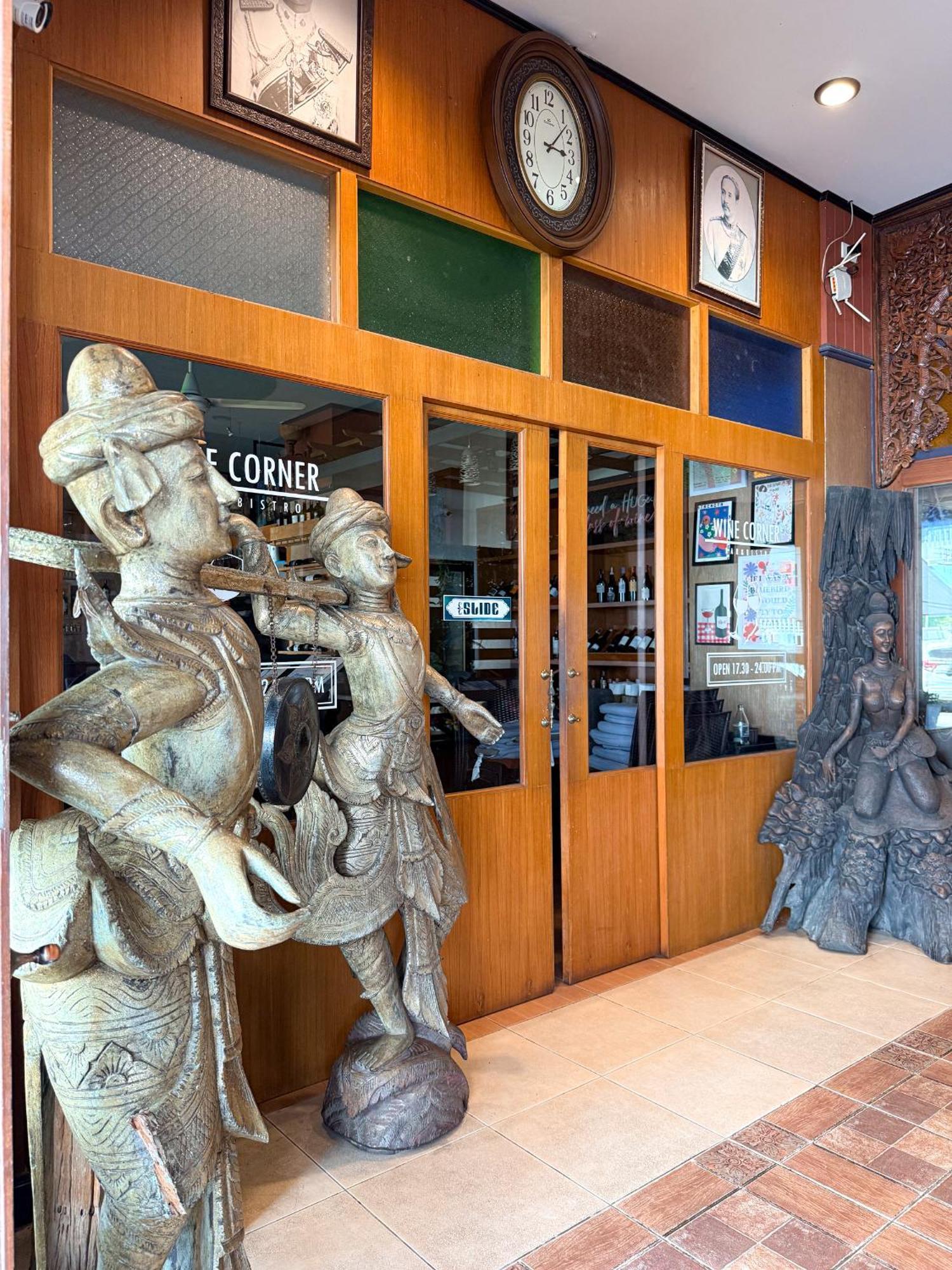 Ban Ao Thong Hotel Trang Bagian luar foto