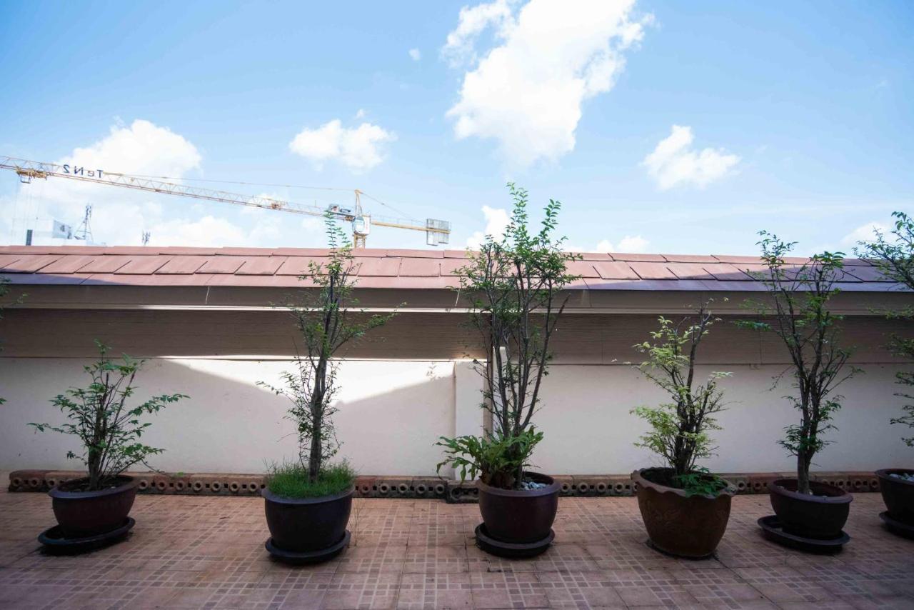 Ban Ao Thong Hotel Trang Bagian luar foto